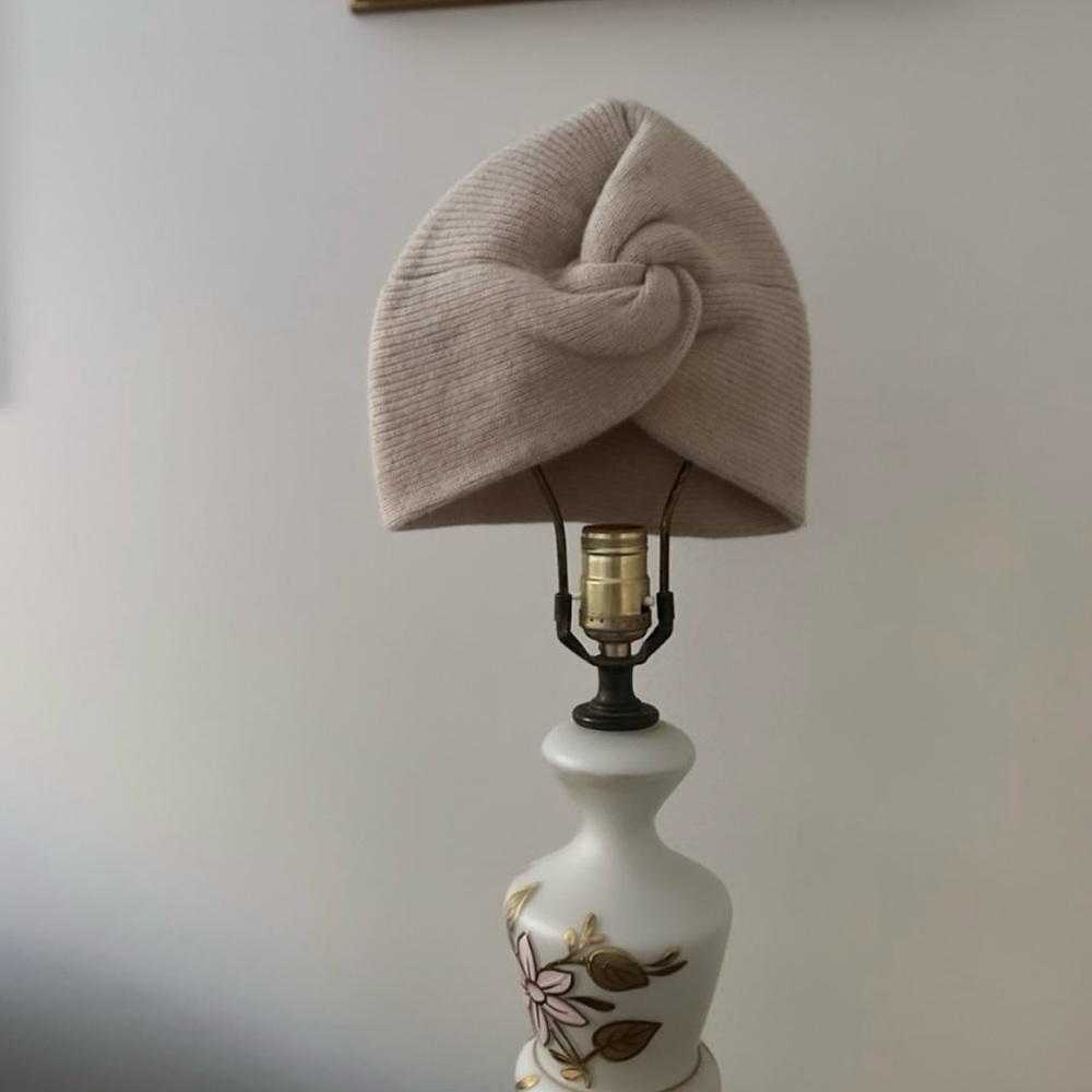 Aritzia knit Beanie